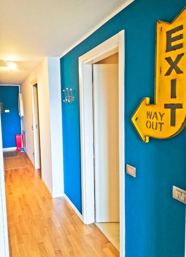 Modern & Bright Flat - 2 Min From The Sea Apartment Savona Bagian luar foto