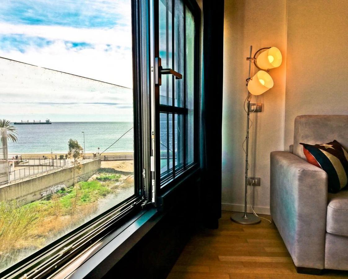 Modern & Bright Flat - 2 Min From The Sea Apartment Savona Bagian luar foto