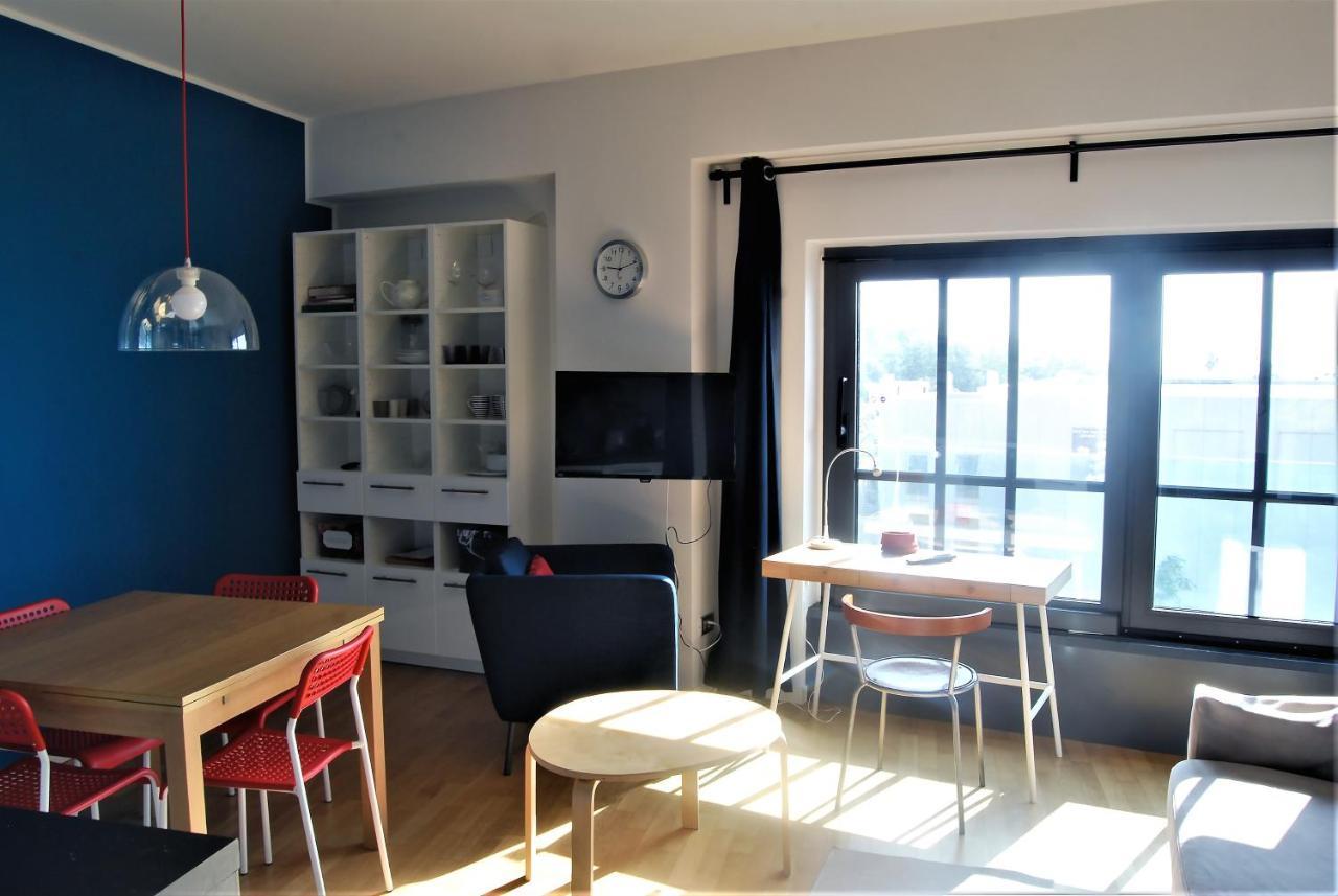 Modern & Bright Flat - 2 Min From The Sea Apartment Savona Bagian luar foto