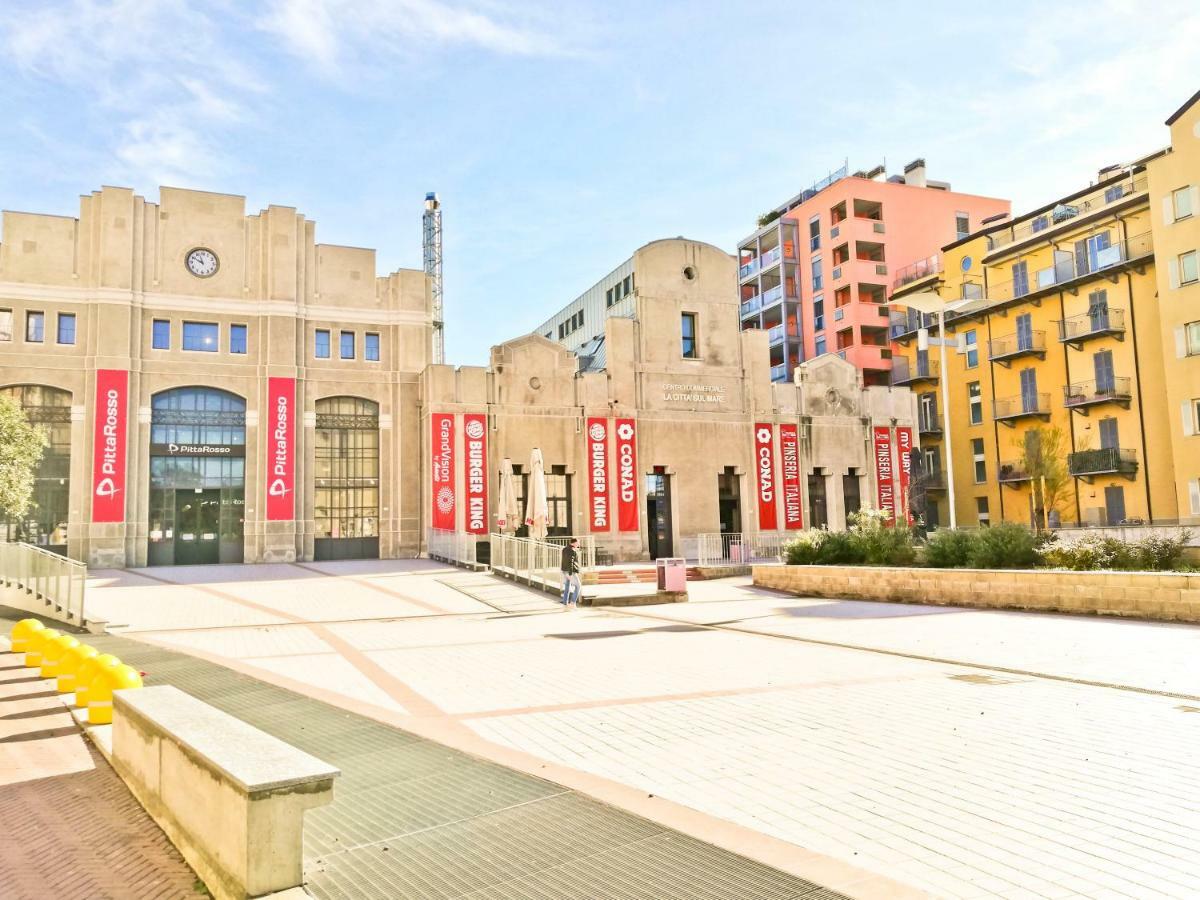 Modern & Bright Flat - 2 Min From The Sea Apartment Savona Bagian luar foto